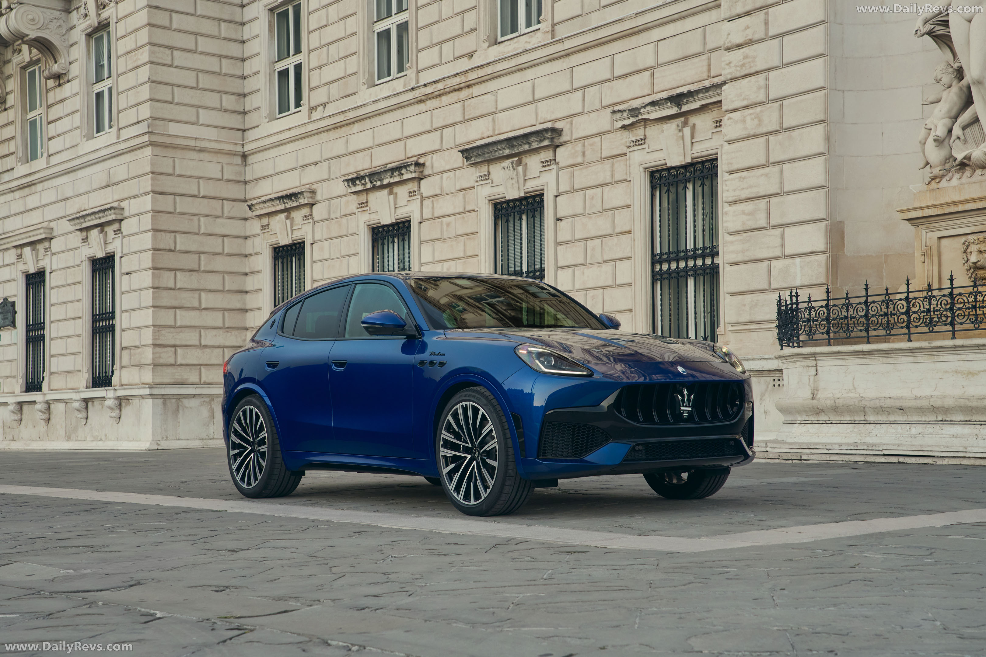 2027 Maserati Grecale Modena V6 Front View
