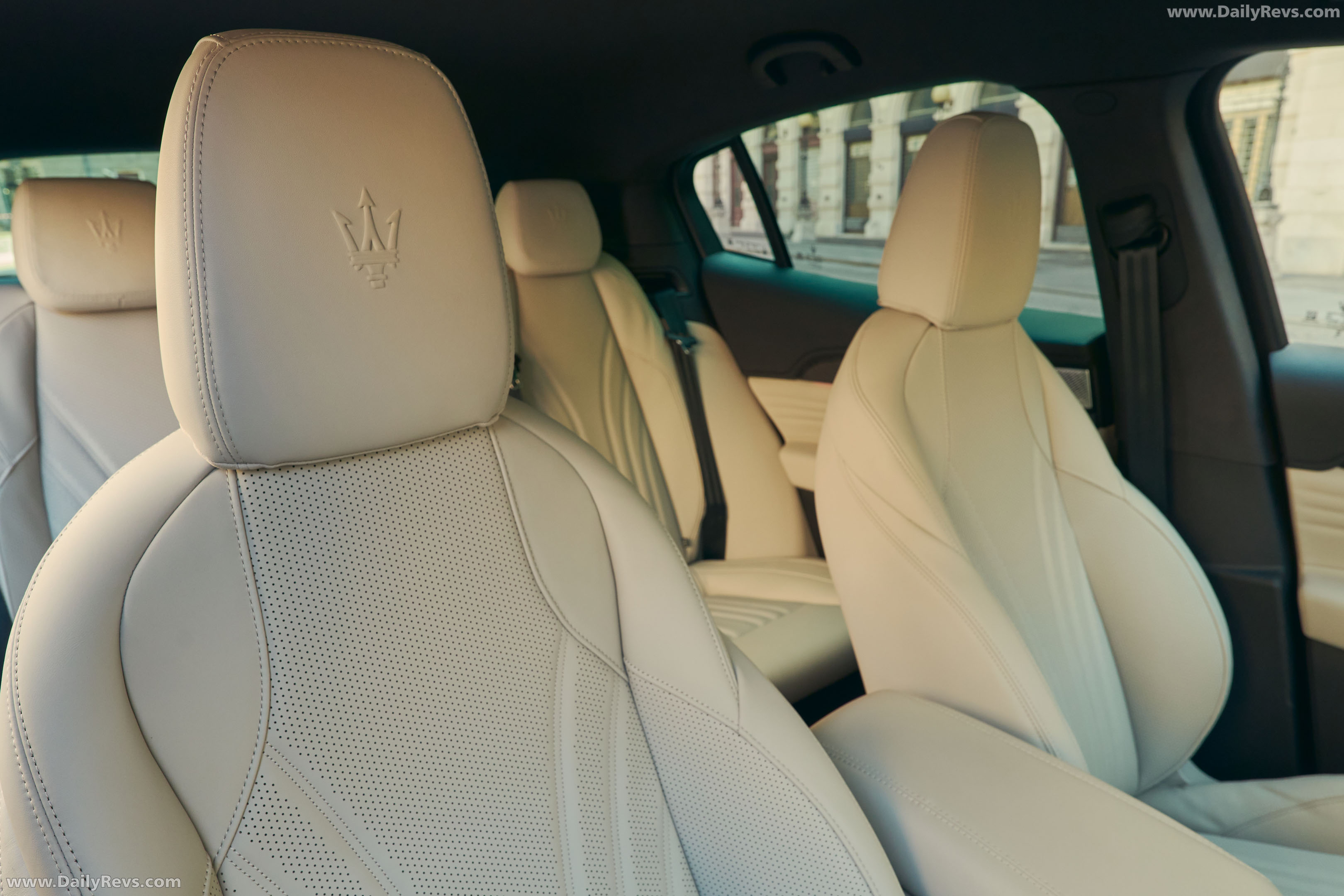 2027 Maserati Grecale Modena V6 Interior