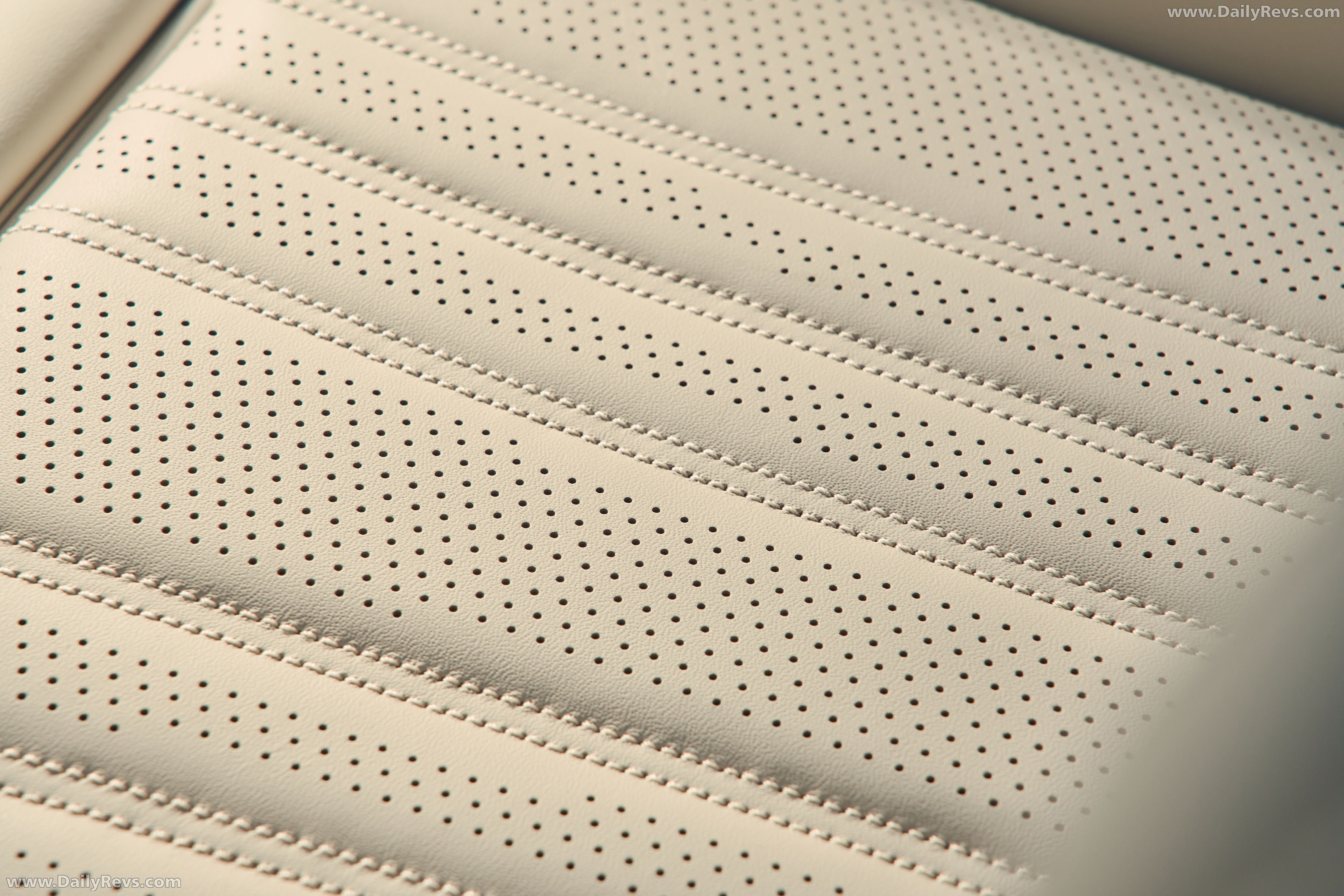 2027 Maserati Grecale Modena V6 Interior
