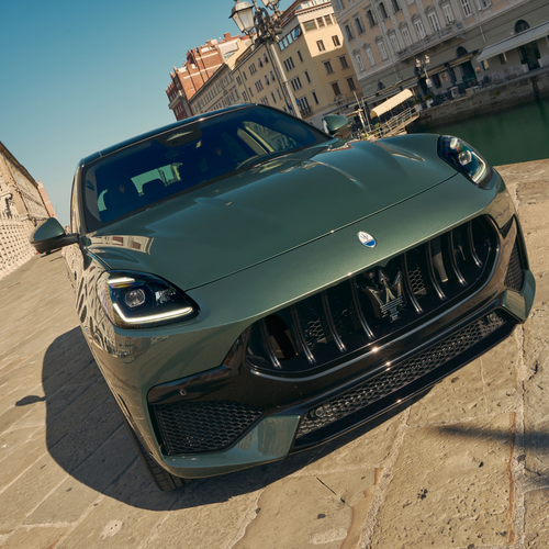 2027 Maserati Grecale Modena V6 Verde Royale Front View