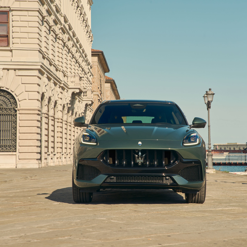 2027 Maserati Grecale Modena V6 Verde Royale Front View