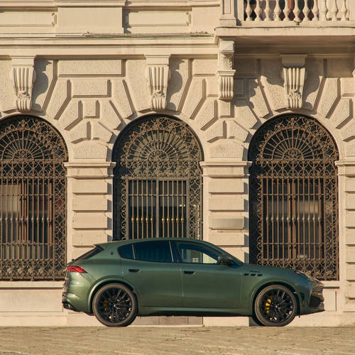 2027 Maserati Grecale Modena V6 Verde Royale Side View