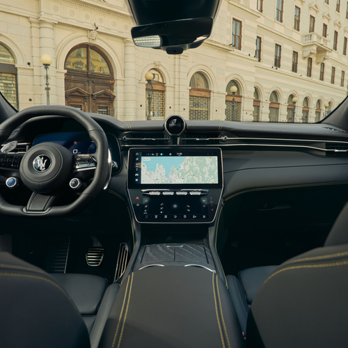 2027 Maserati Grecale Modena V6 Verde Royale Interior