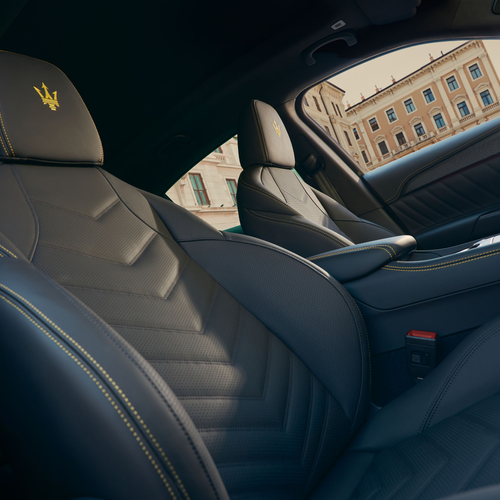 2027 Maserati Grecale Modena V6 Verde Royale Interior