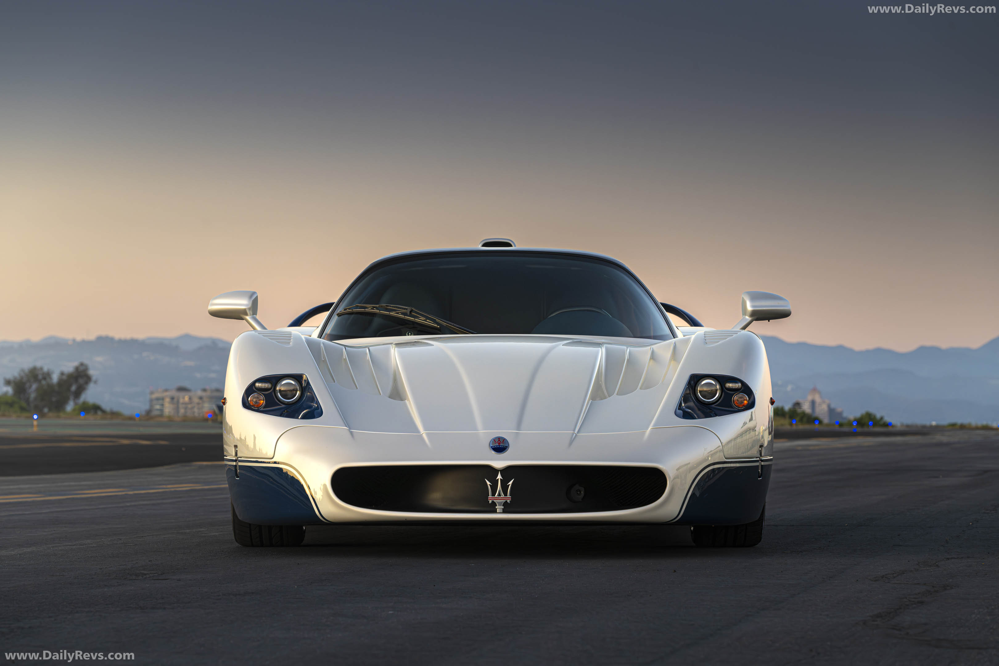 2004 Maserati MC12 Front View