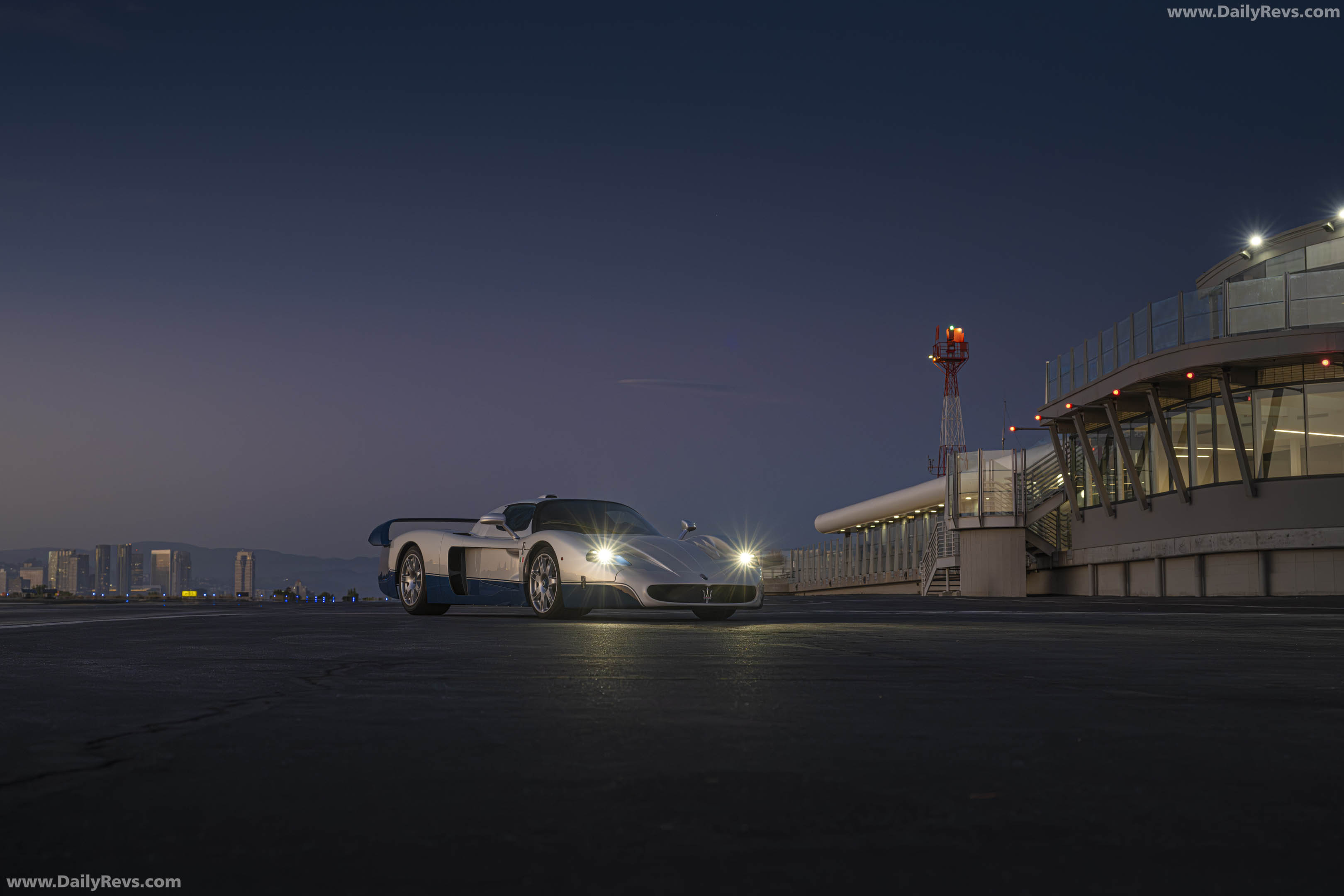 2004 Maserati MC12 Front View