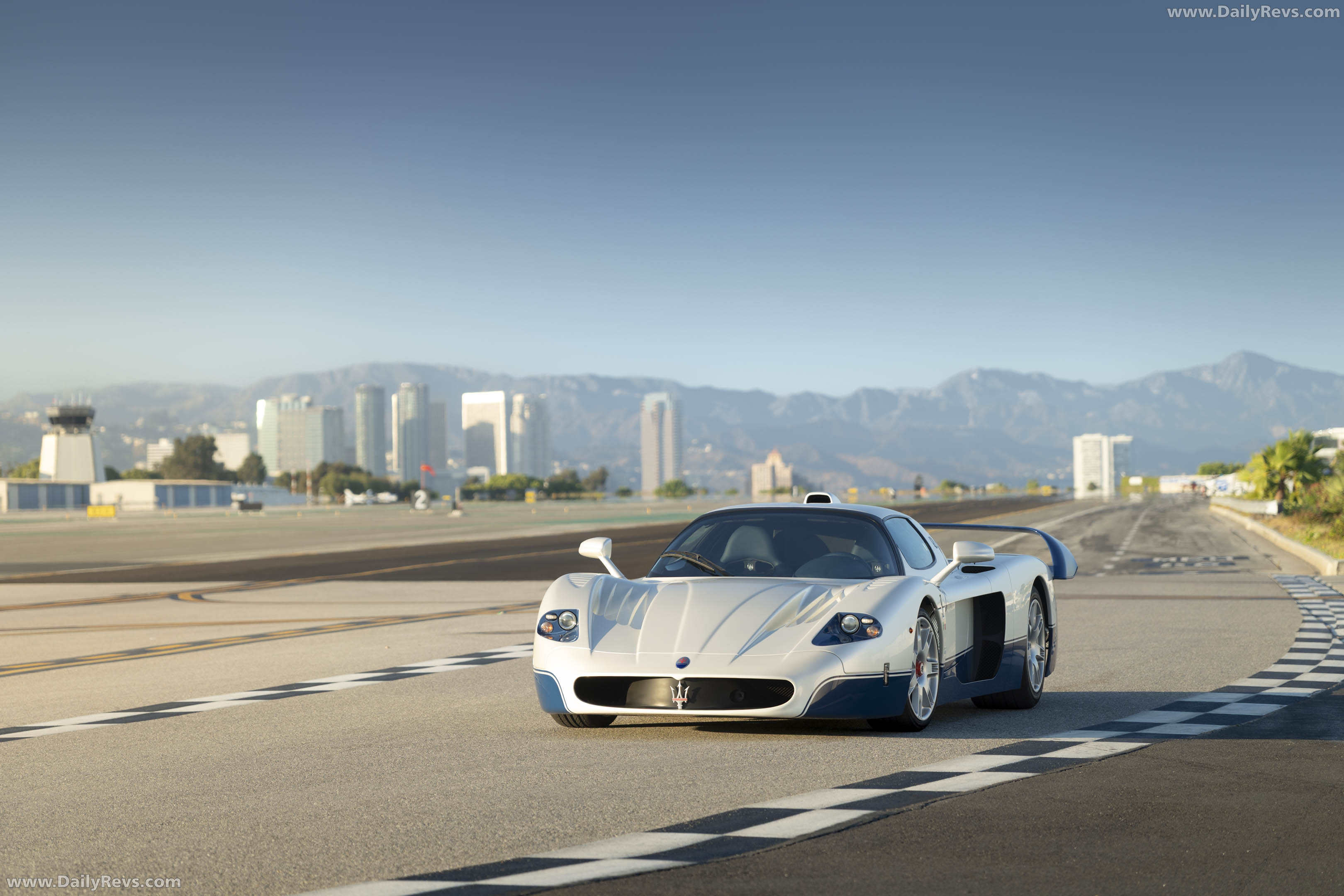 2004 Maserati MC12 Front View