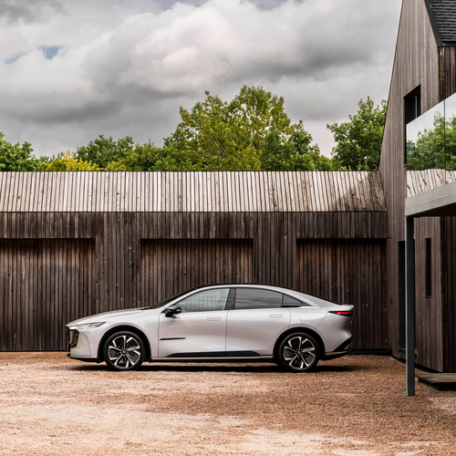 2025 Mazda 6e Takumi Side View
