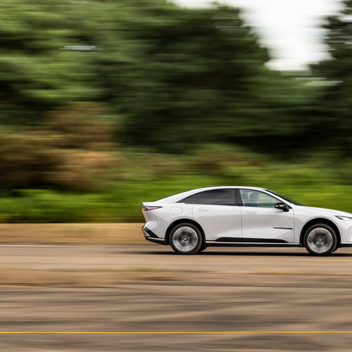 2025 Mazda 6e Takumi Side View