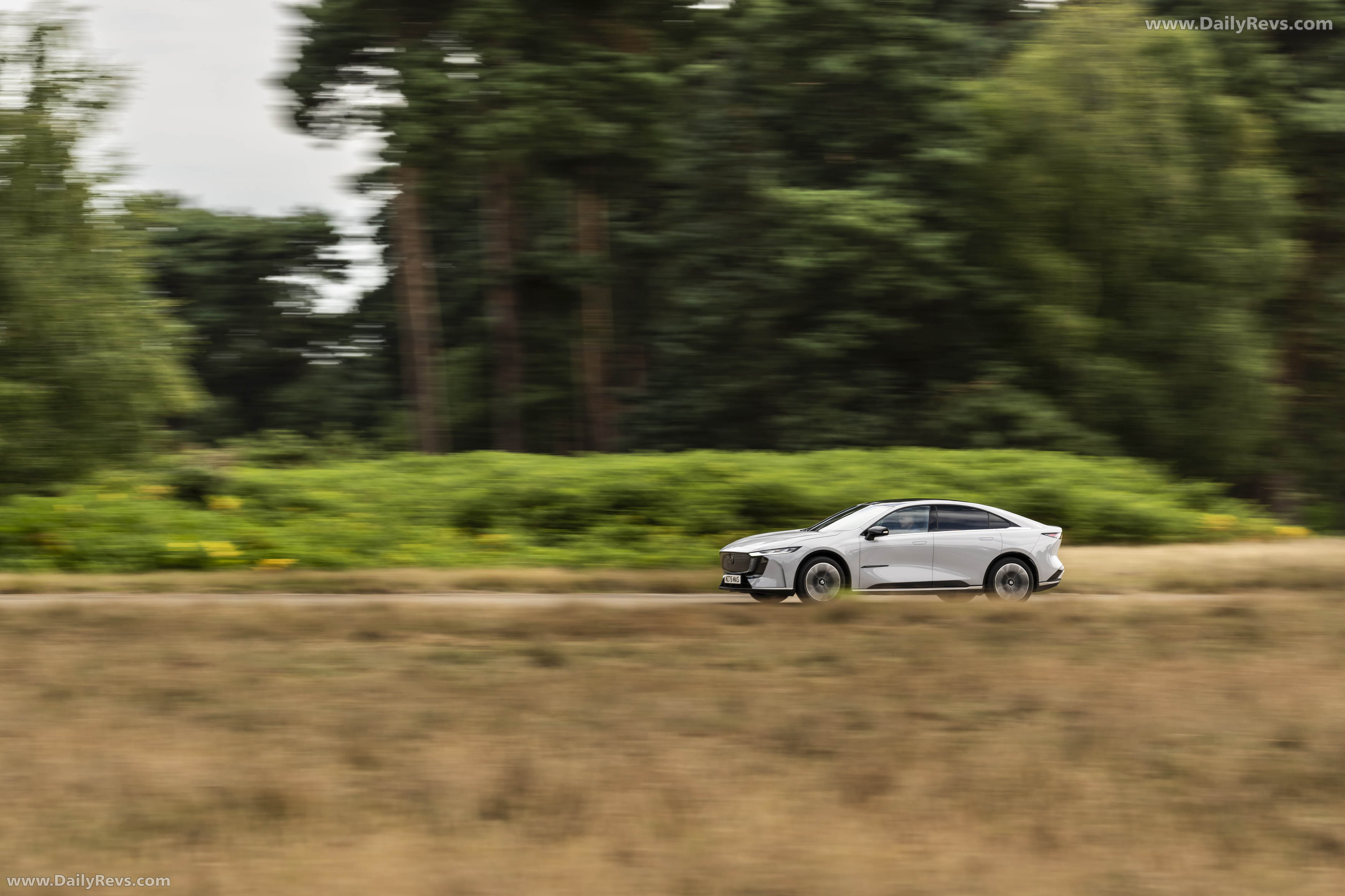 2025 Mazda 6e Takumi Side View