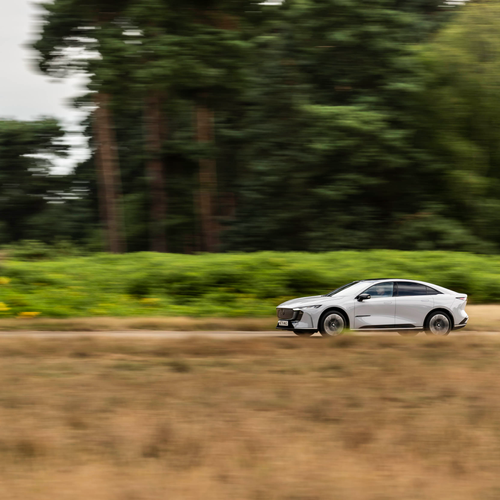 2025 Mazda 6e Takumi Side View