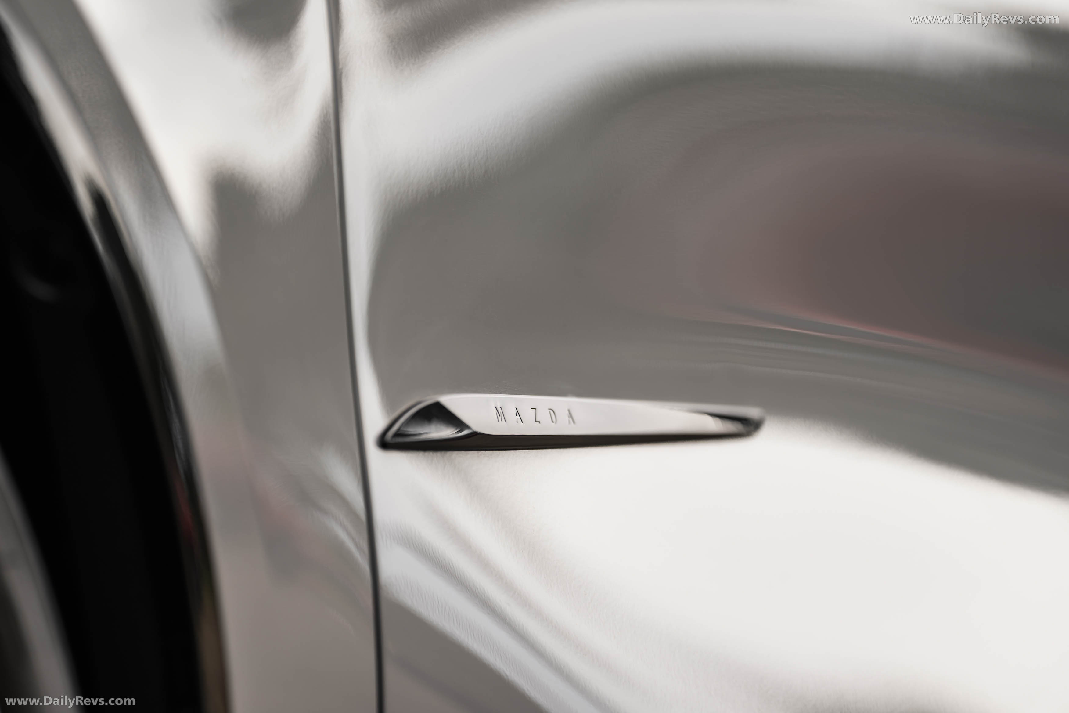 2025 Mazda 6e Takumi Exterior