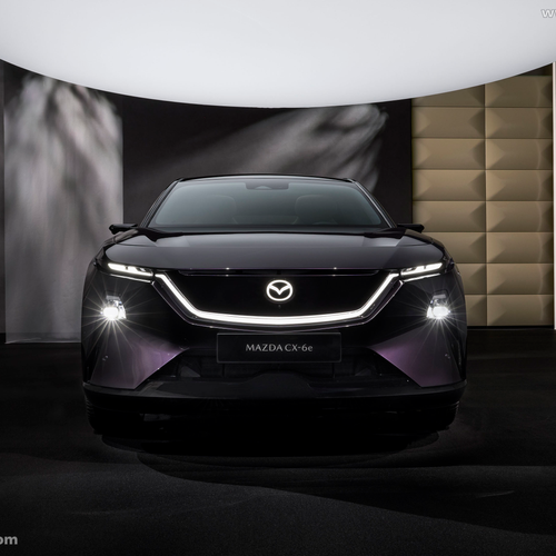 2027 Mazda CX-6e Front View
