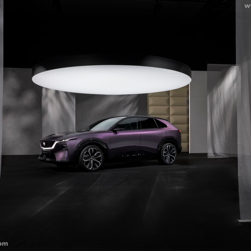 2027 Mazda CX-6e Front View