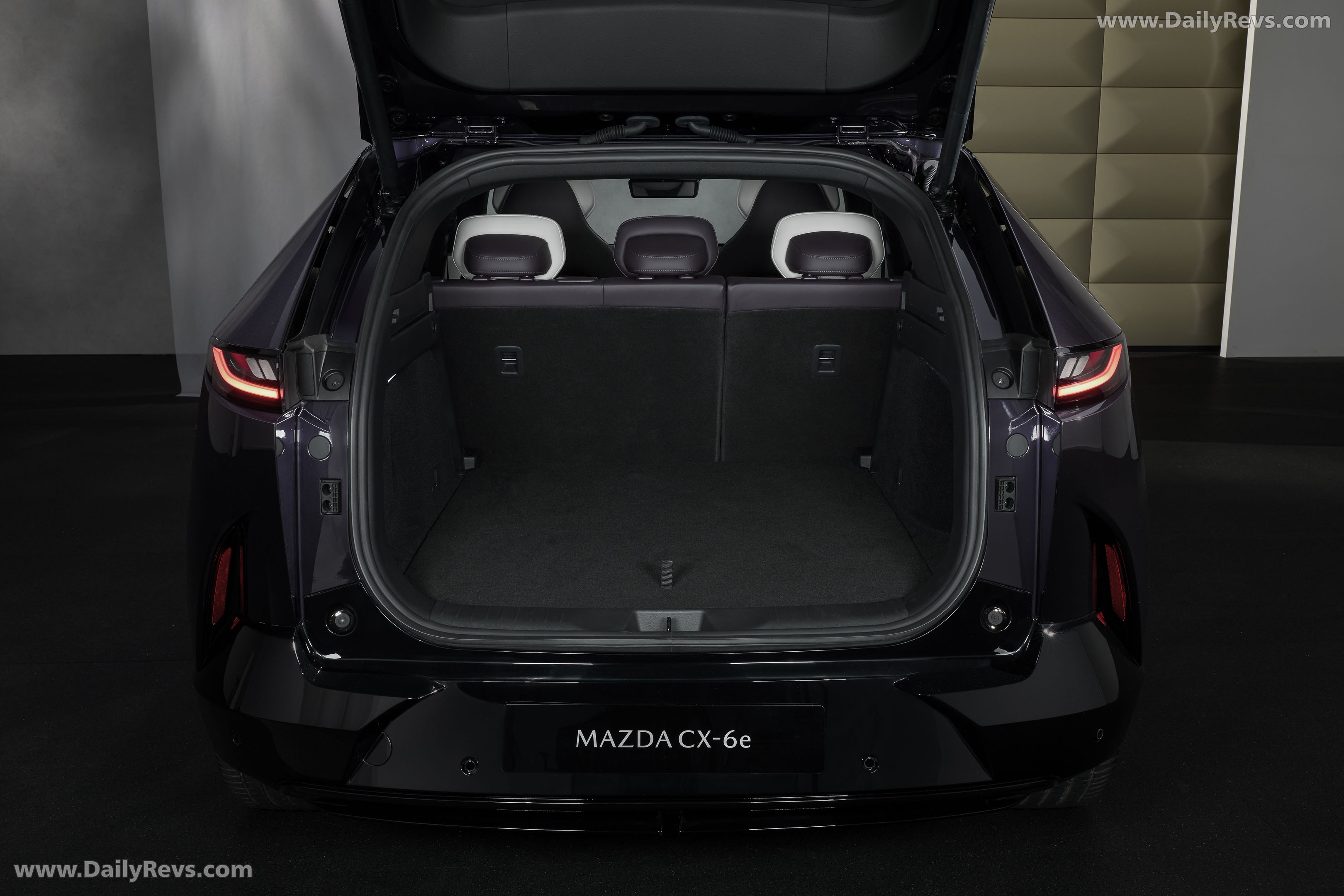 2027 Mazda CX-6e Interior