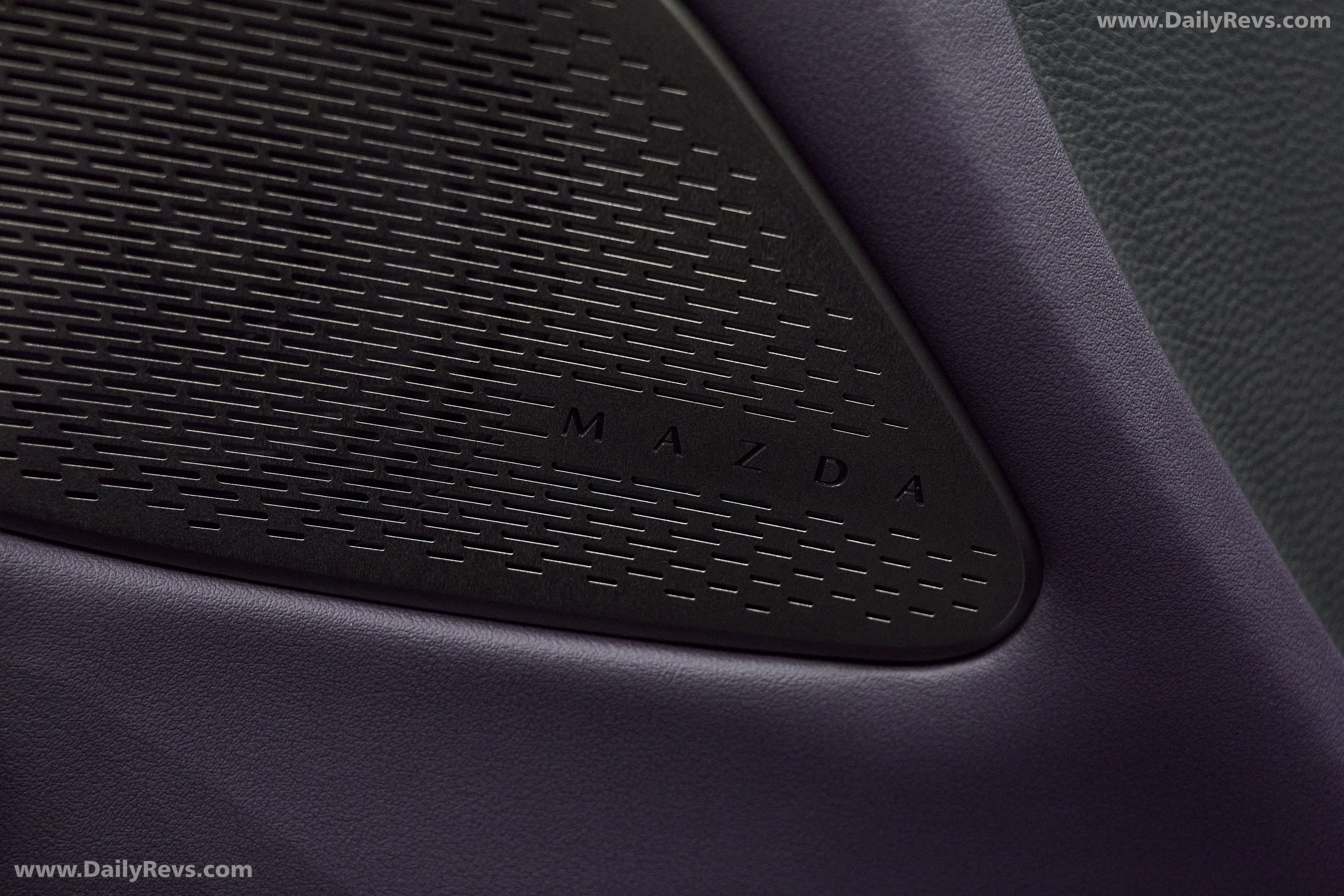 2027 Mazda CX-6e Interior