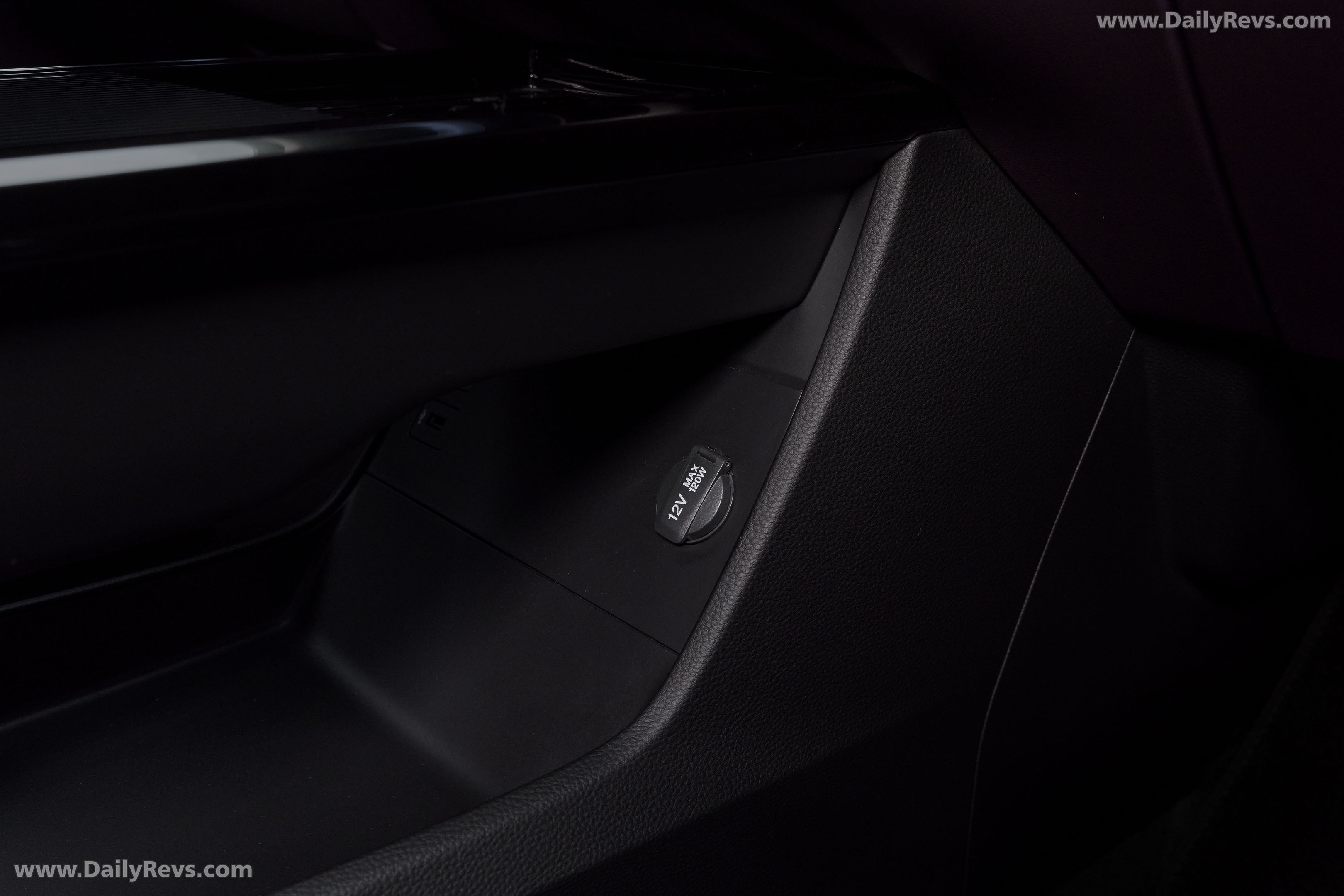 2027 Mazda CX-6e Interior
