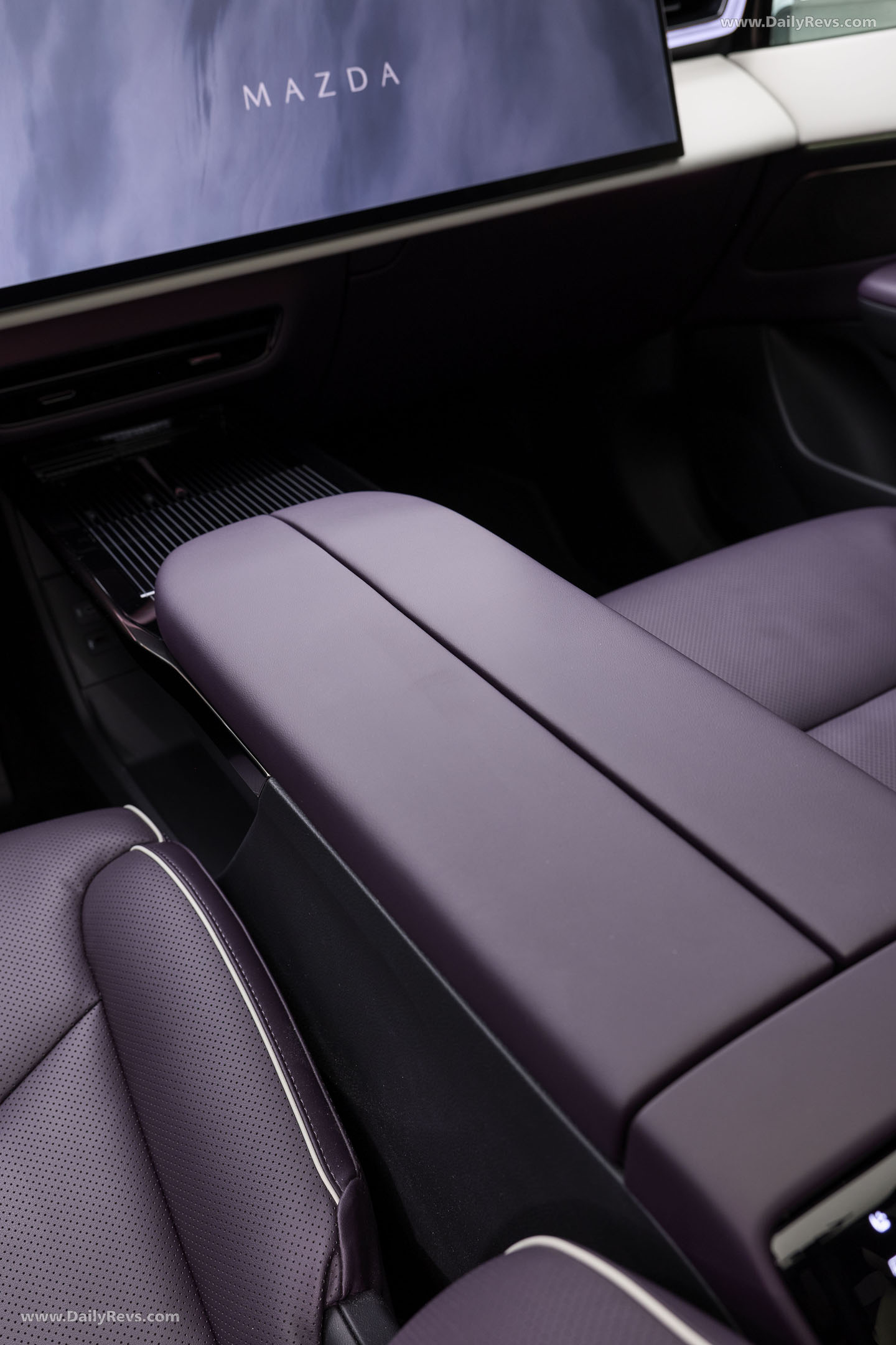 2027 Mazda CX-6e Interior