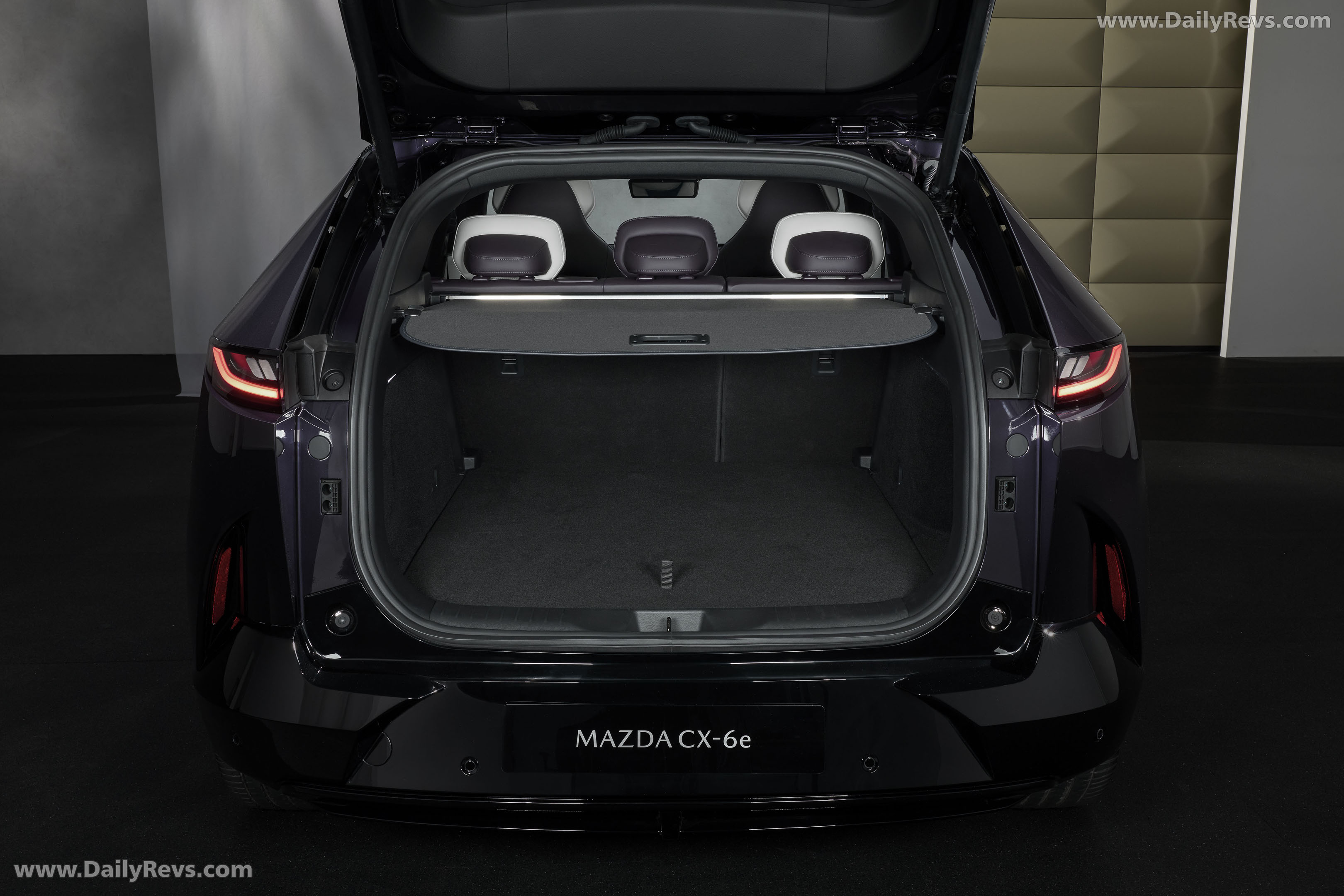 2027 Mazda CX-6e Interior