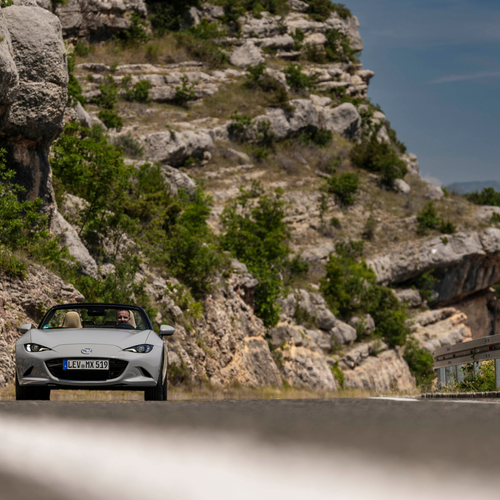 2027 Mazda MX-5 Kazari Front View