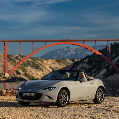 2027 Mazda MX-5 Kazari Front View