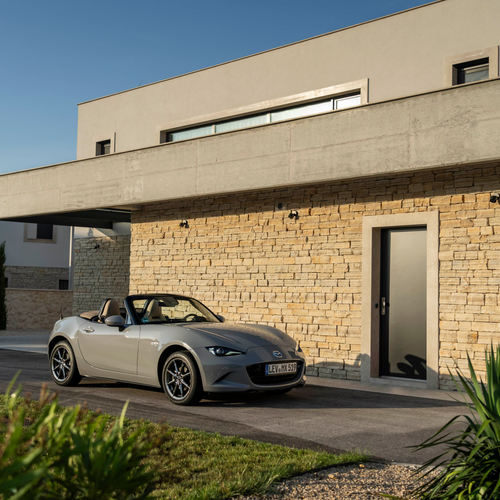2027 Mazda MX-5 Kazari Front View