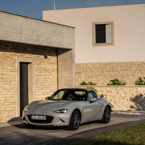 2027 Mazda MX-5 Kazari Front View