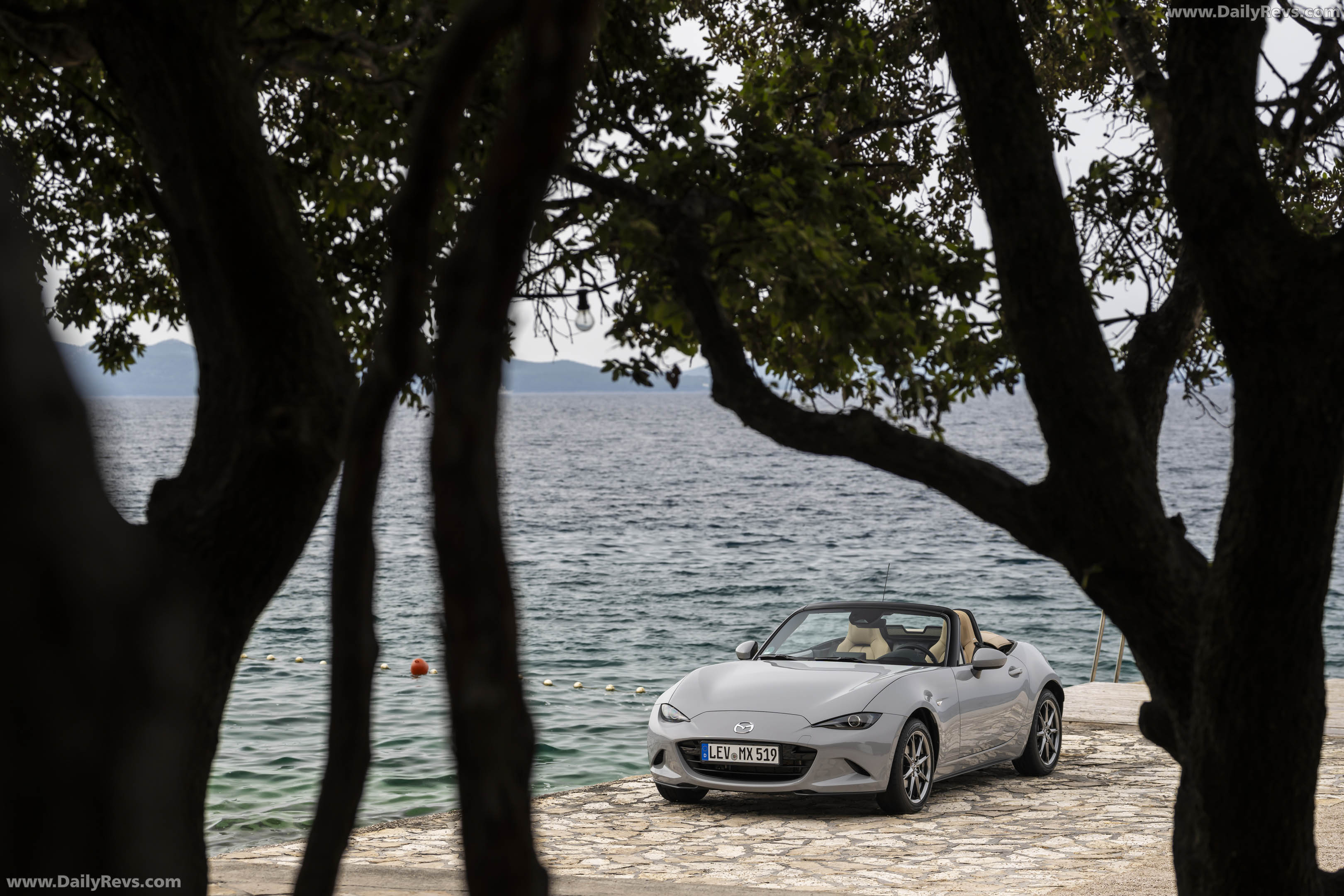 2027 Mazda MX-5 Kazari Front View