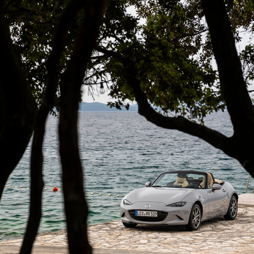 2027 Mazda MX-5 Kazari Front View