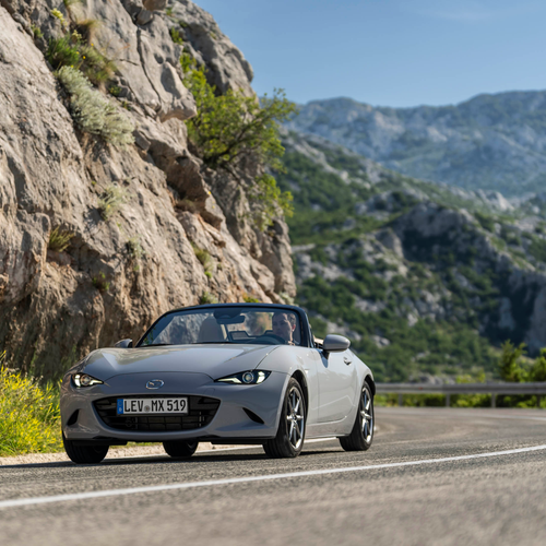 2027 Mazda MX-5 Kazari Front View