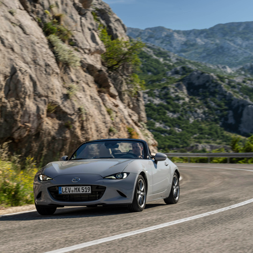 2027 Mazda MX-5 Kazari Front View