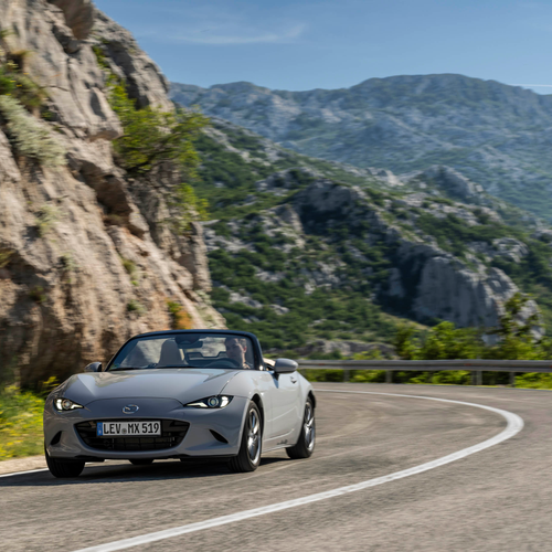 2027 Mazda MX-5 Kazari Front View