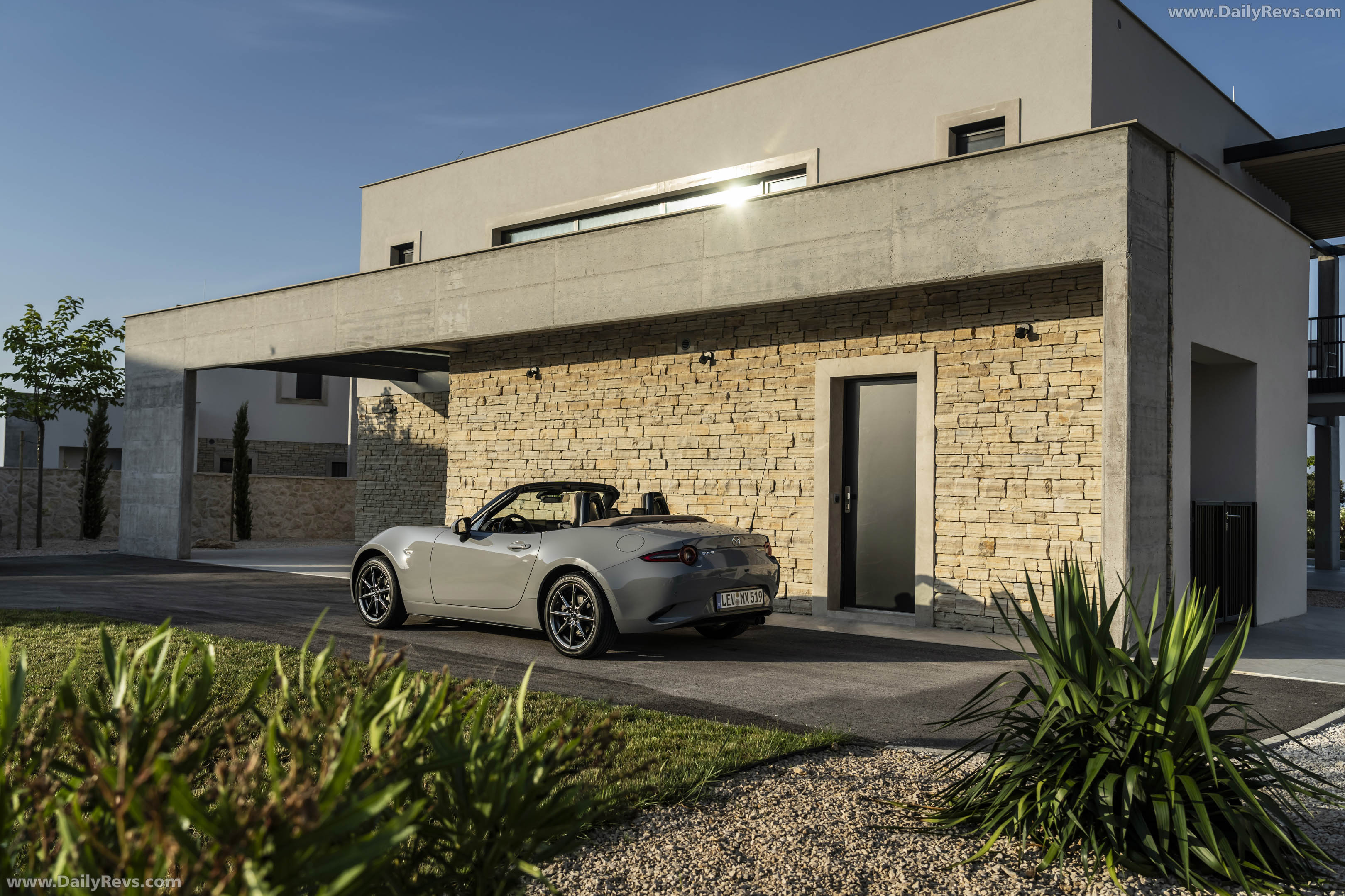 2027 Mazda MX-5 Kazari Rear View
