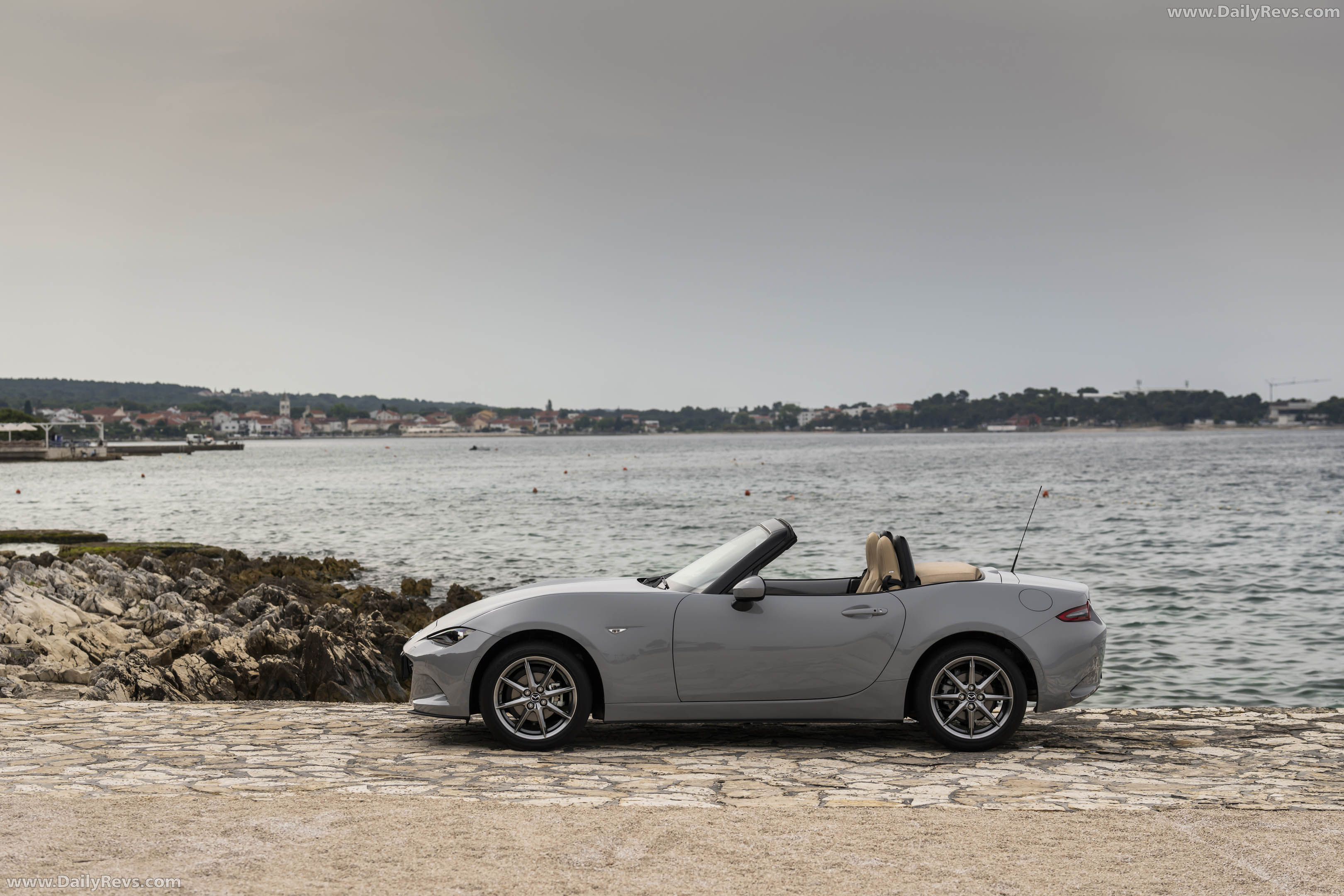2027 Mazda MX-5 Kazari Side View