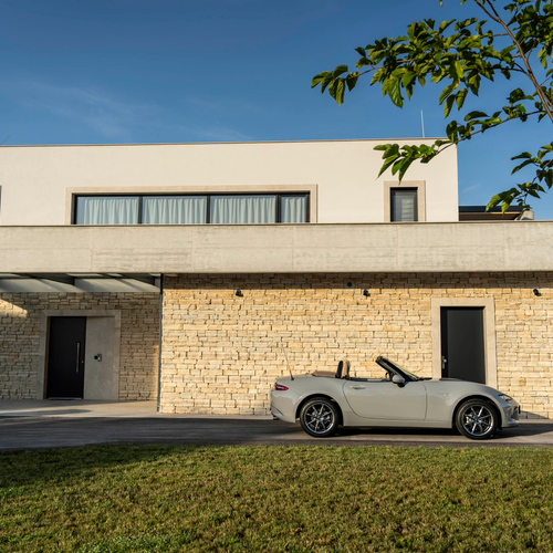2027 Mazda MX-5 Kazari Side View
