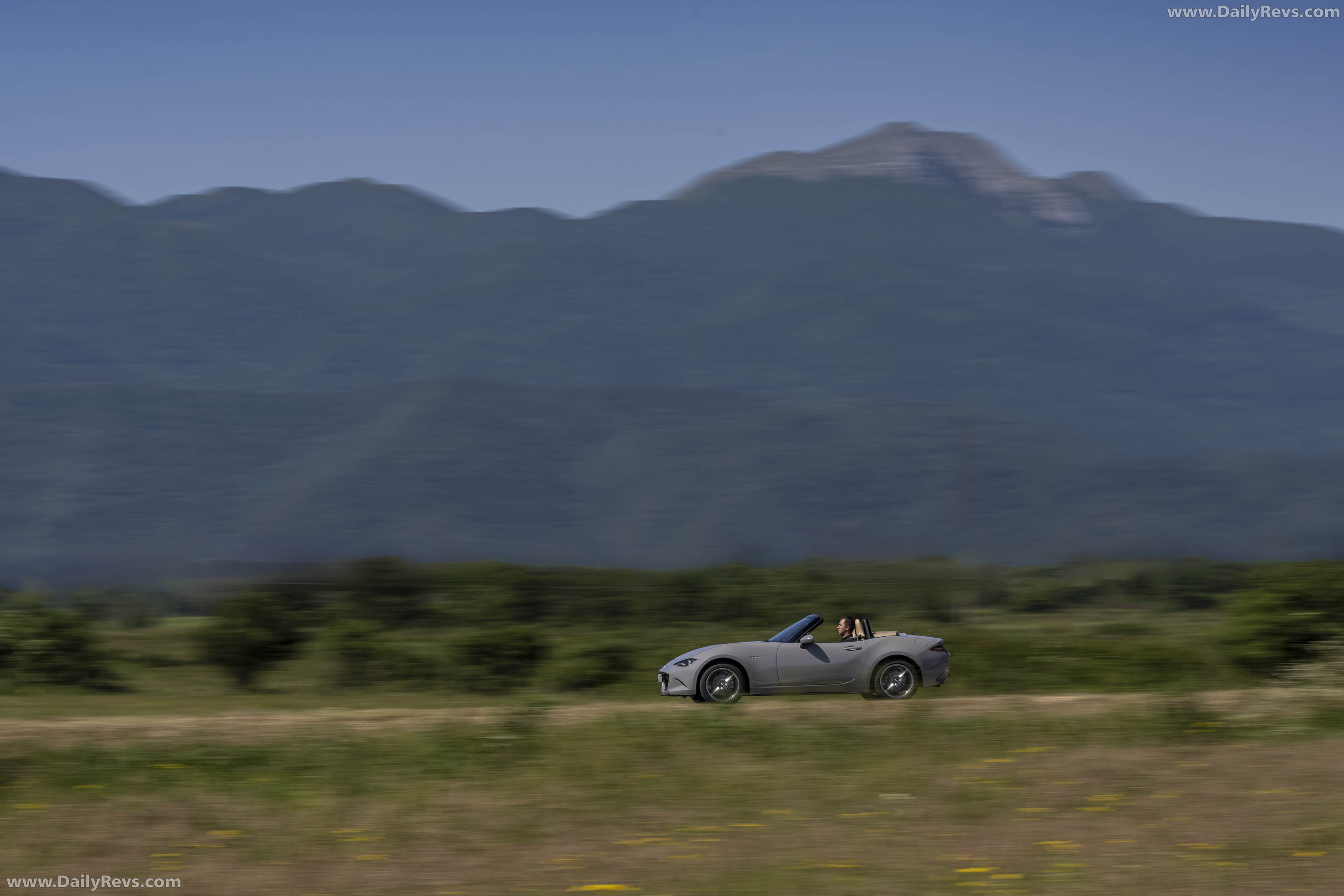 2027 Mazda MX-5 Kazari Side View