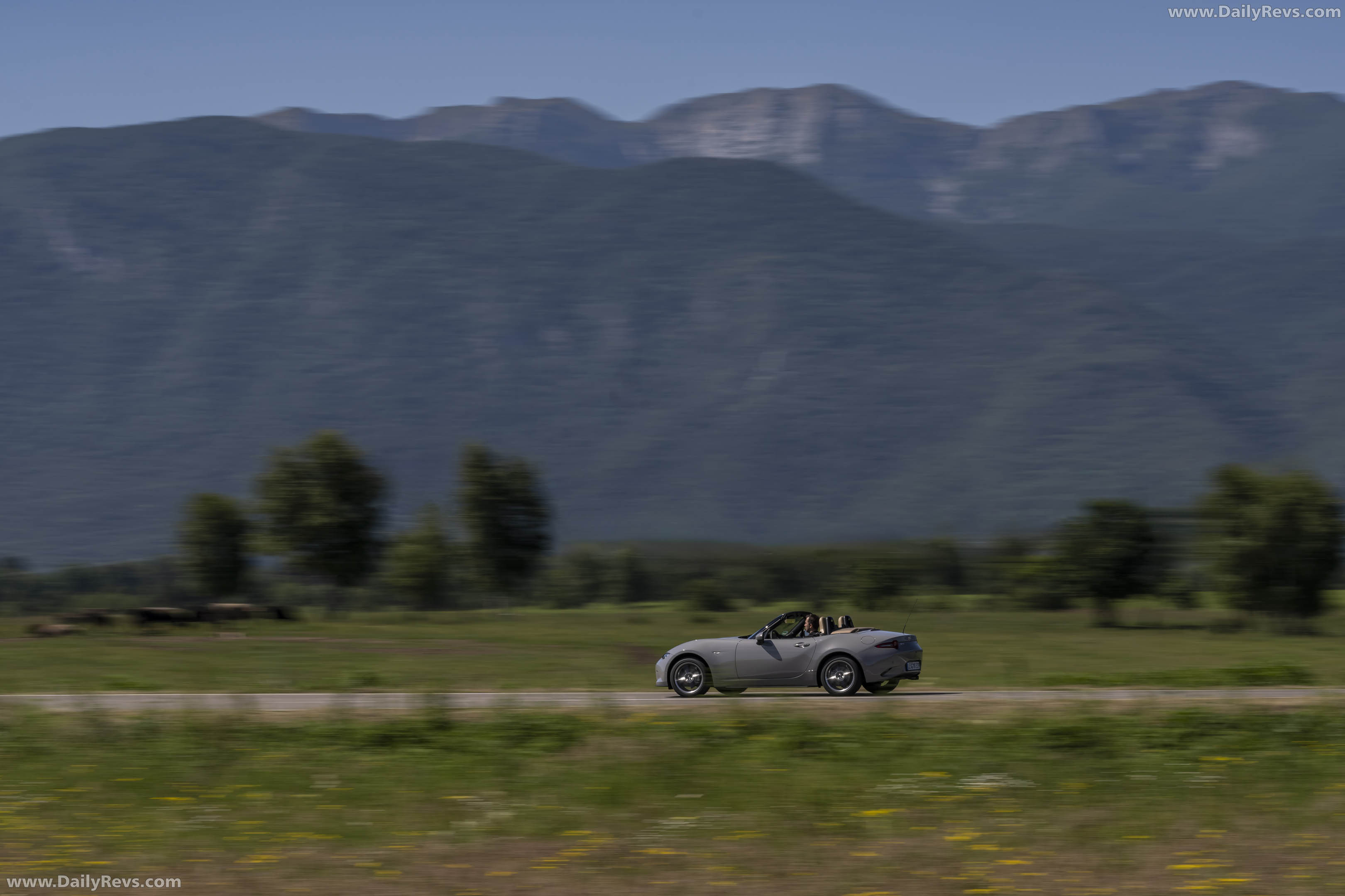 2027 Mazda MX-5 Kazari Side View