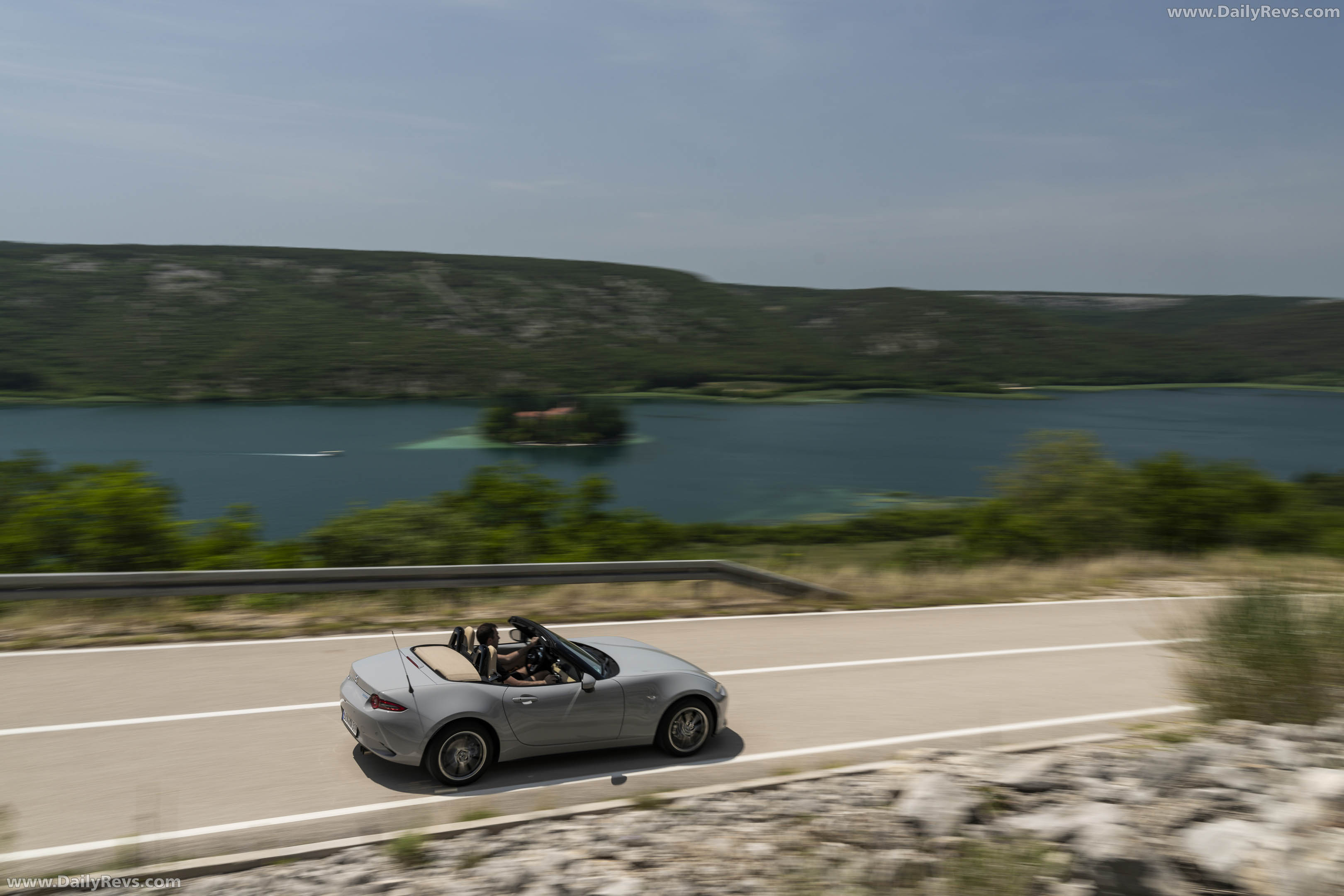 2027 Mazda MX-5 Kazari Top View