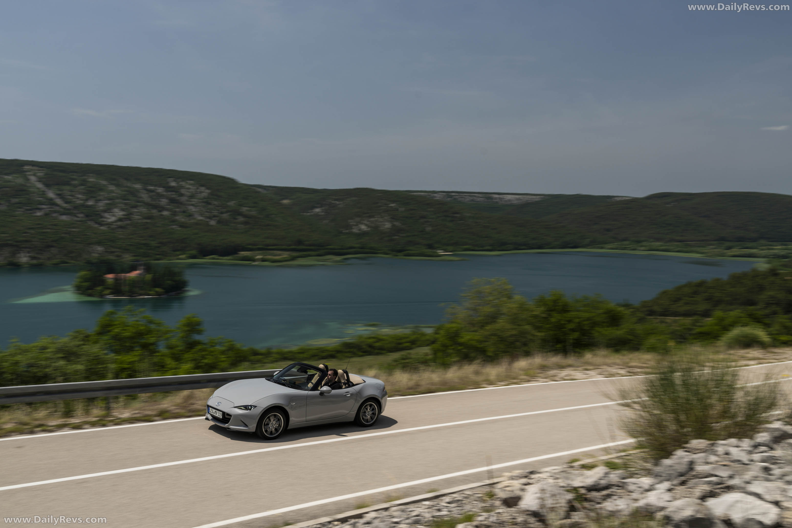2027 Mazda MX-5 Kazari Top View