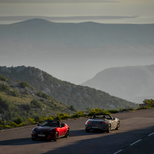 2027 Mazda MX-5 Kazari Top View