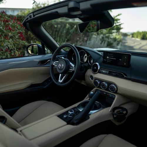 2027 Mazda MX-5 Kazari Interior