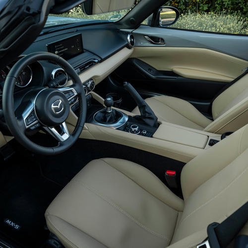 2027 Mazda MX-5 Kazari Interior