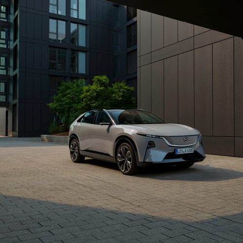 2027 Mazda CX-6e Aero Grey Front View