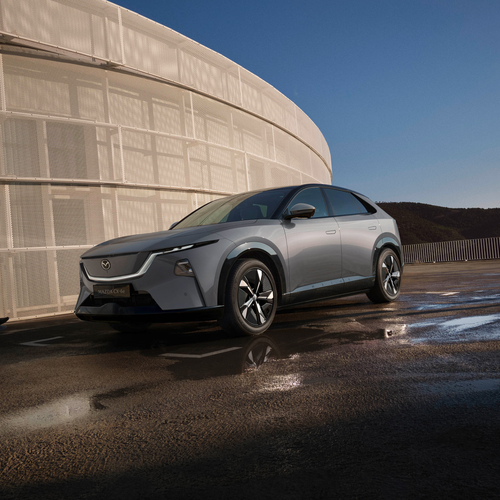 2027 Mazda CX-6e Aero Grey Front View