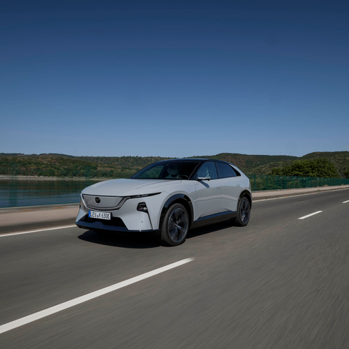 2027 Mazda CX-6e Aero Grey Front View