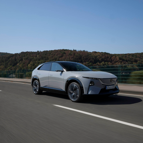 2027 Mazda CX-6e Aero Grey Front View