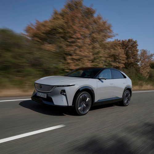 2027 Mazda CX-6e Aero Grey Front View