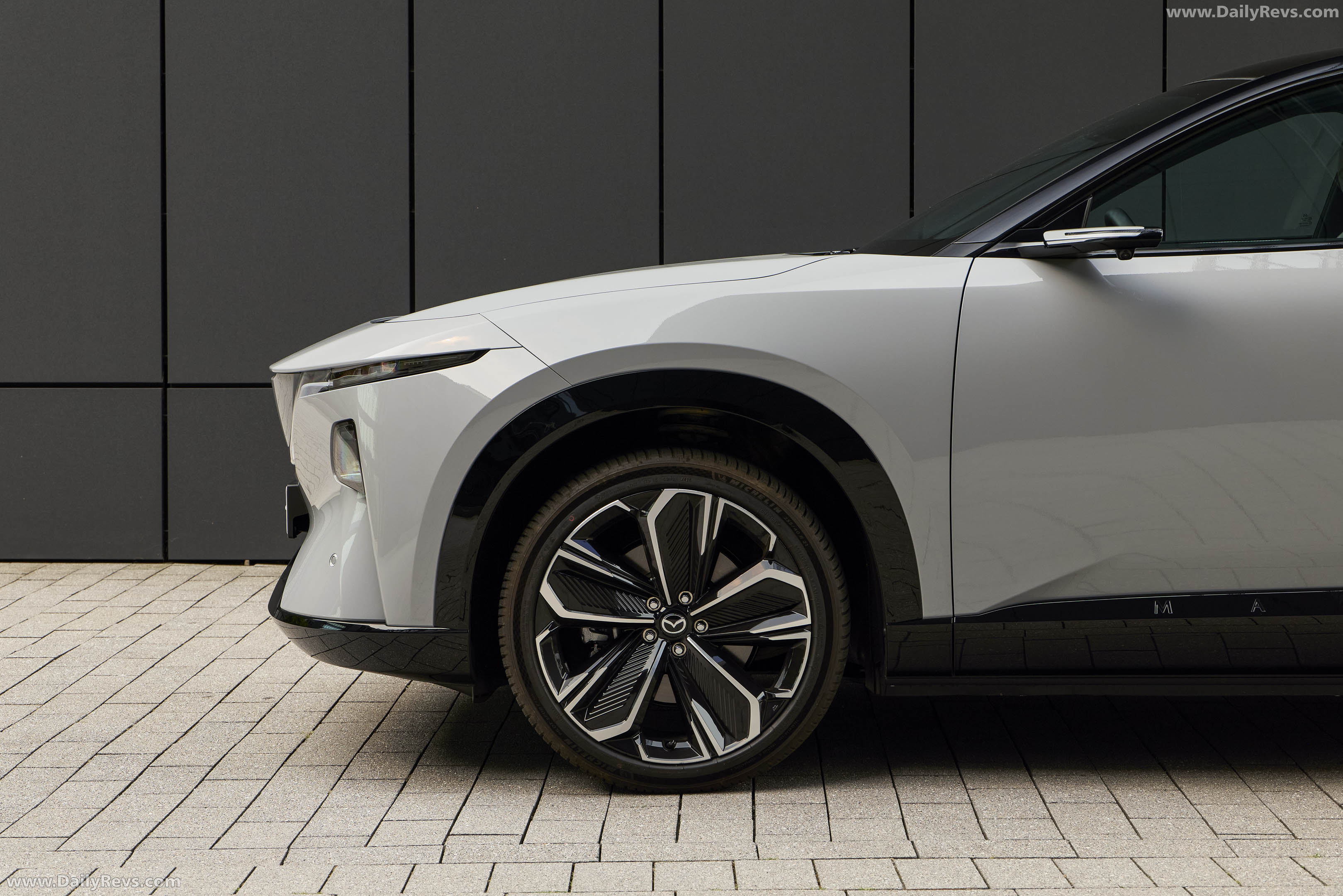 2027 Mazda CX-6e Aero Grey Exterior