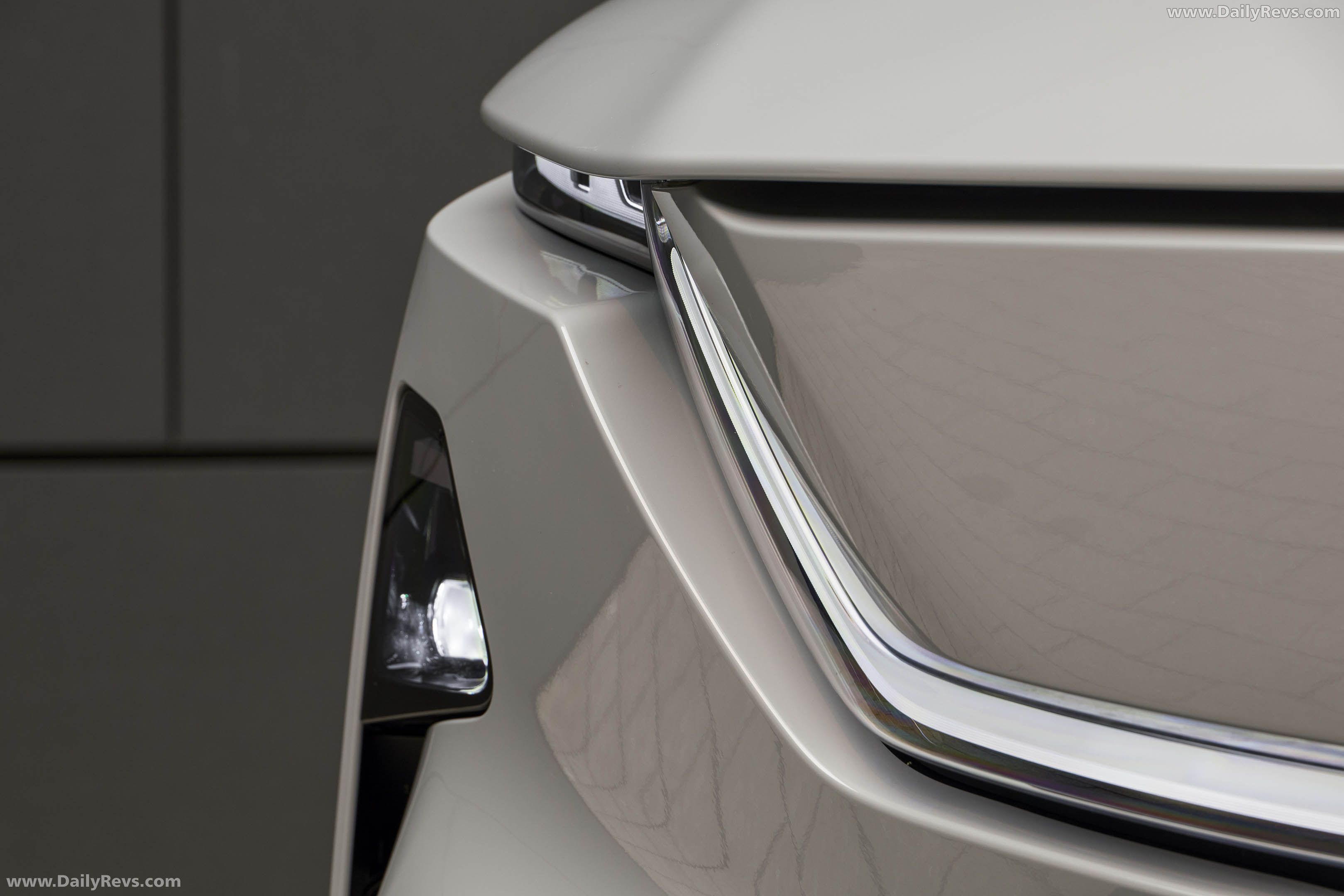 2027 Mazda CX-6e Aero Grey Exterior