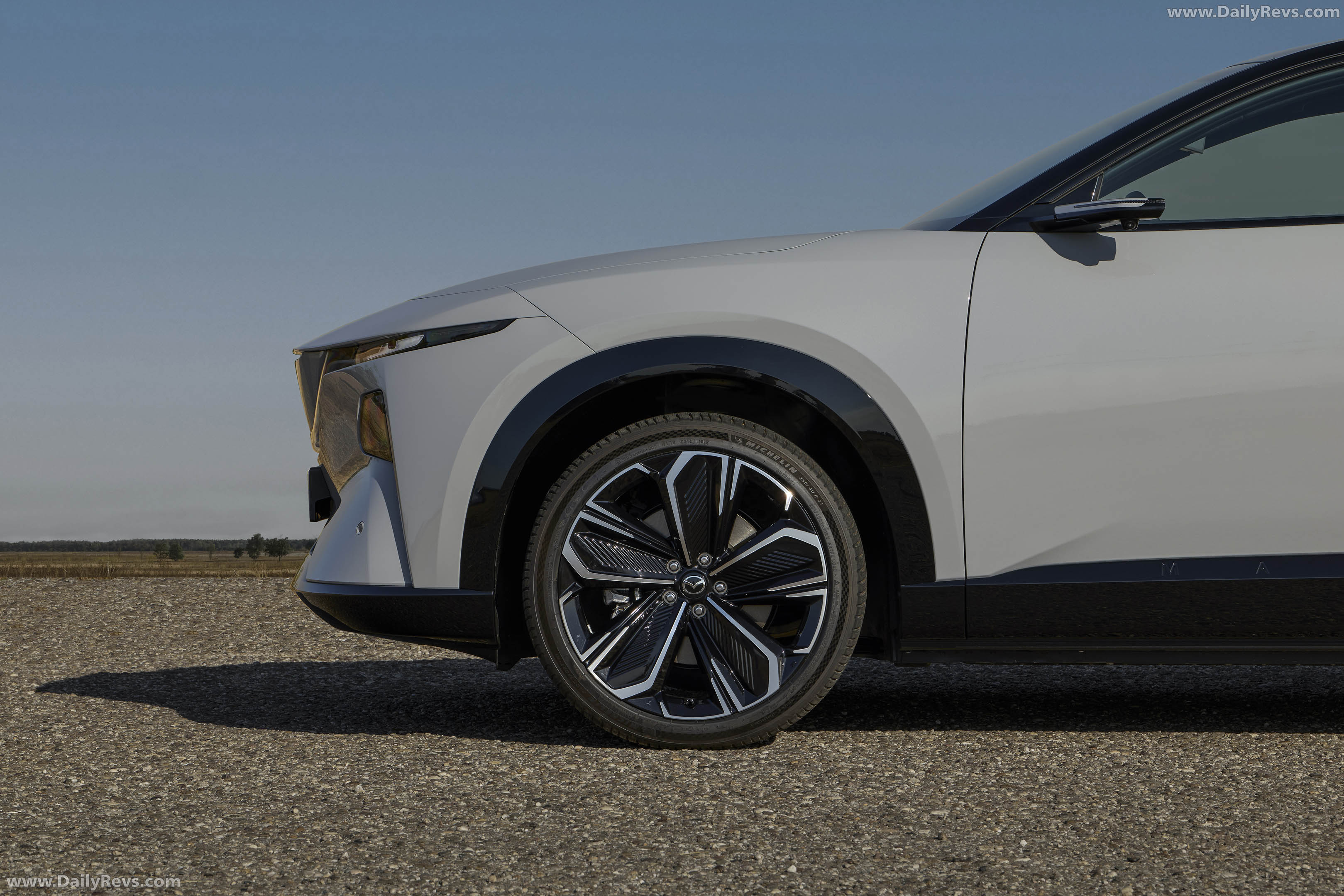 2027 Mazda CX-6e Aero Grey Exterior
